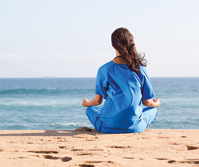 Work and Travel Pflegerin Strand Yoga